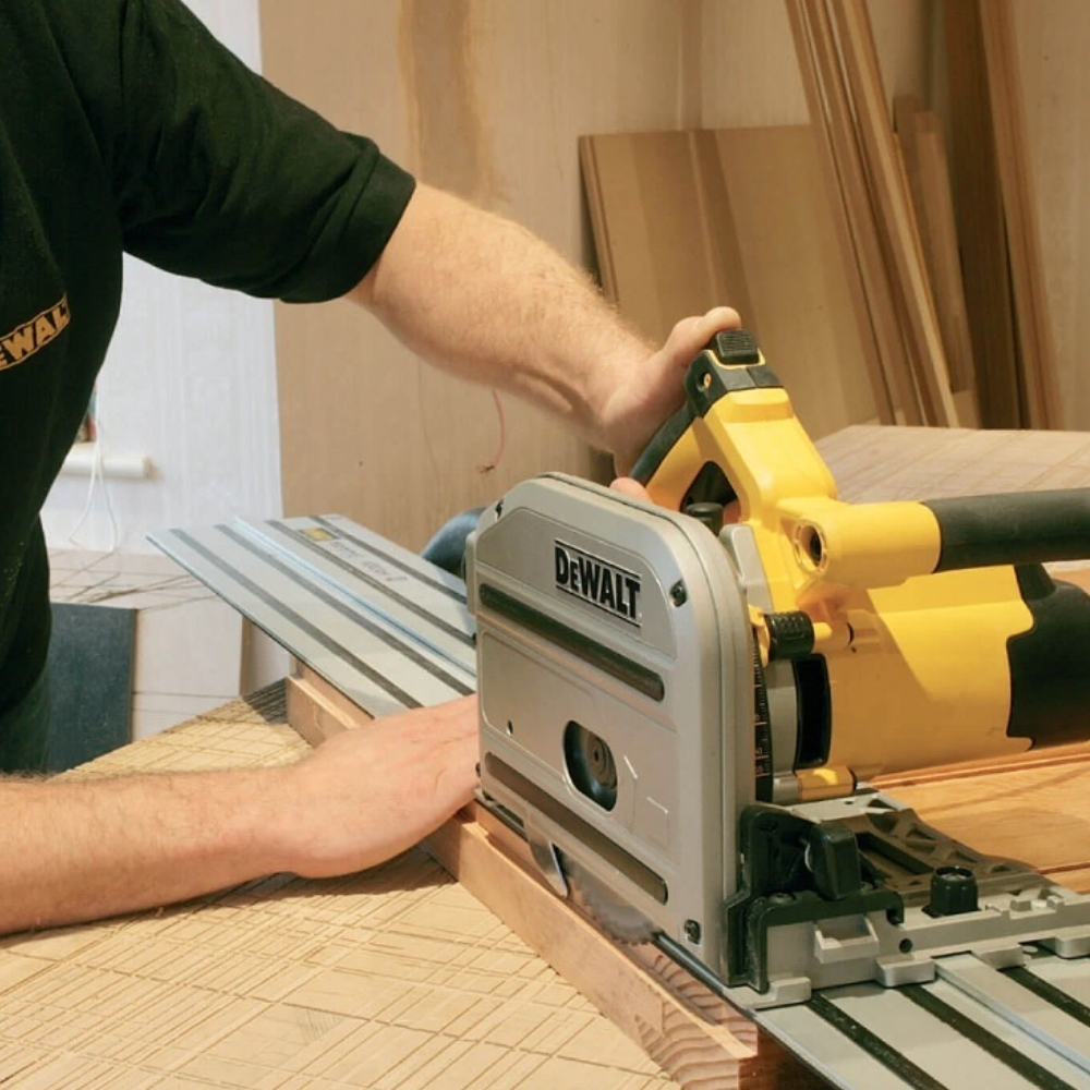 Máy cưa đĩa 1300W - 165mm Dewalt DWS520KT-QS 3 DWS520KT-QS-3