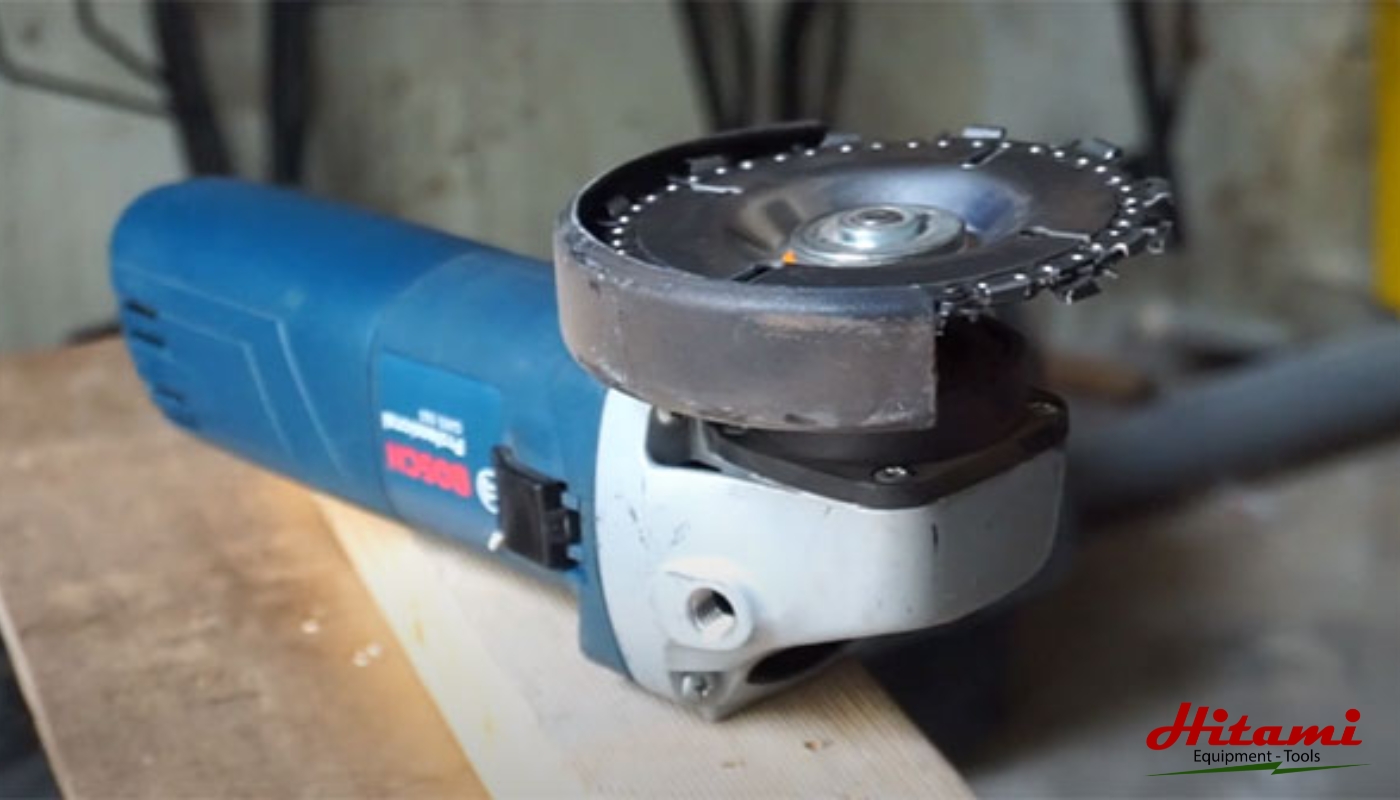 Dùng máy mài góc cắt gỗ