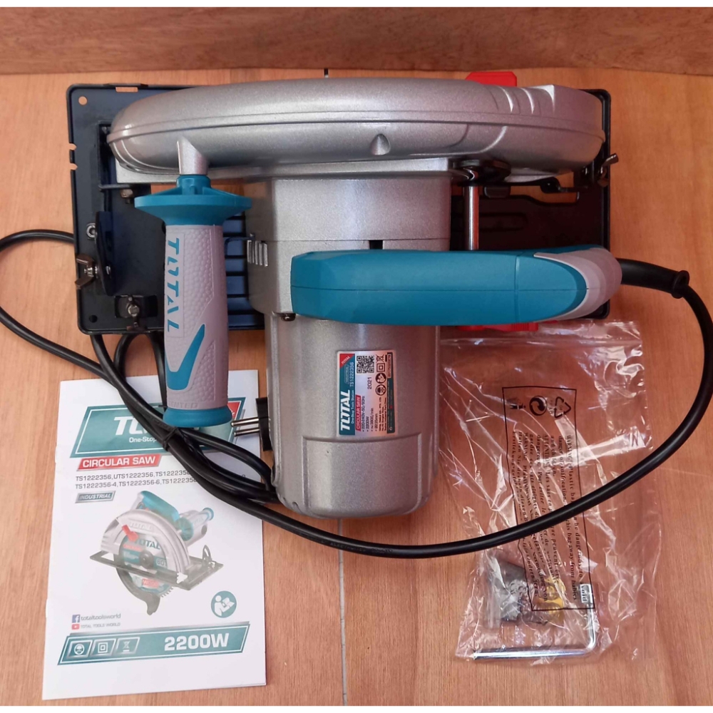 Máy cưa đĩa tròn 2200W Total TS122235622 5 TS122235622-5