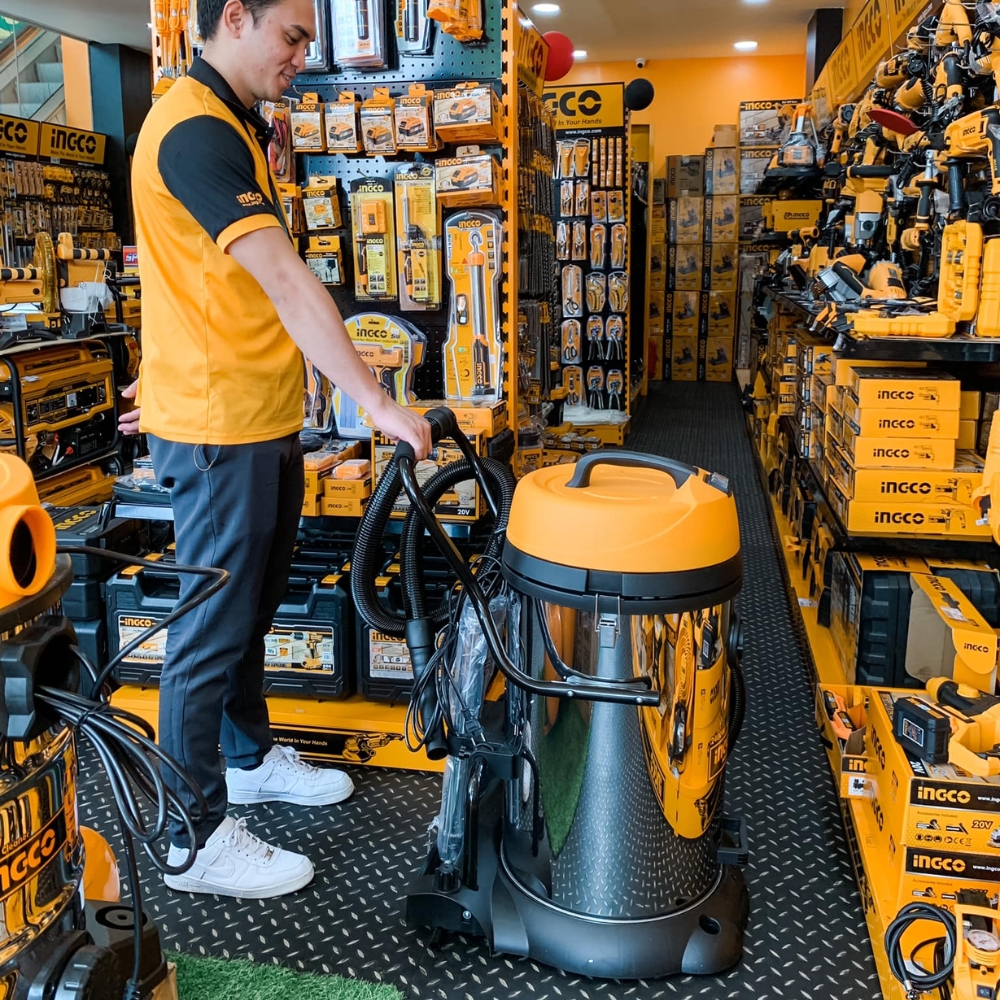 Máy hút bụi khô & ướt 2400W 75L Ingco VC24751 4 VC24751-4