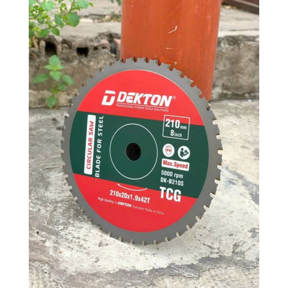 Lưỡi cắt hợp kim 210mm-42 răng Dekton DK-B210S 2 DK-B210S-2