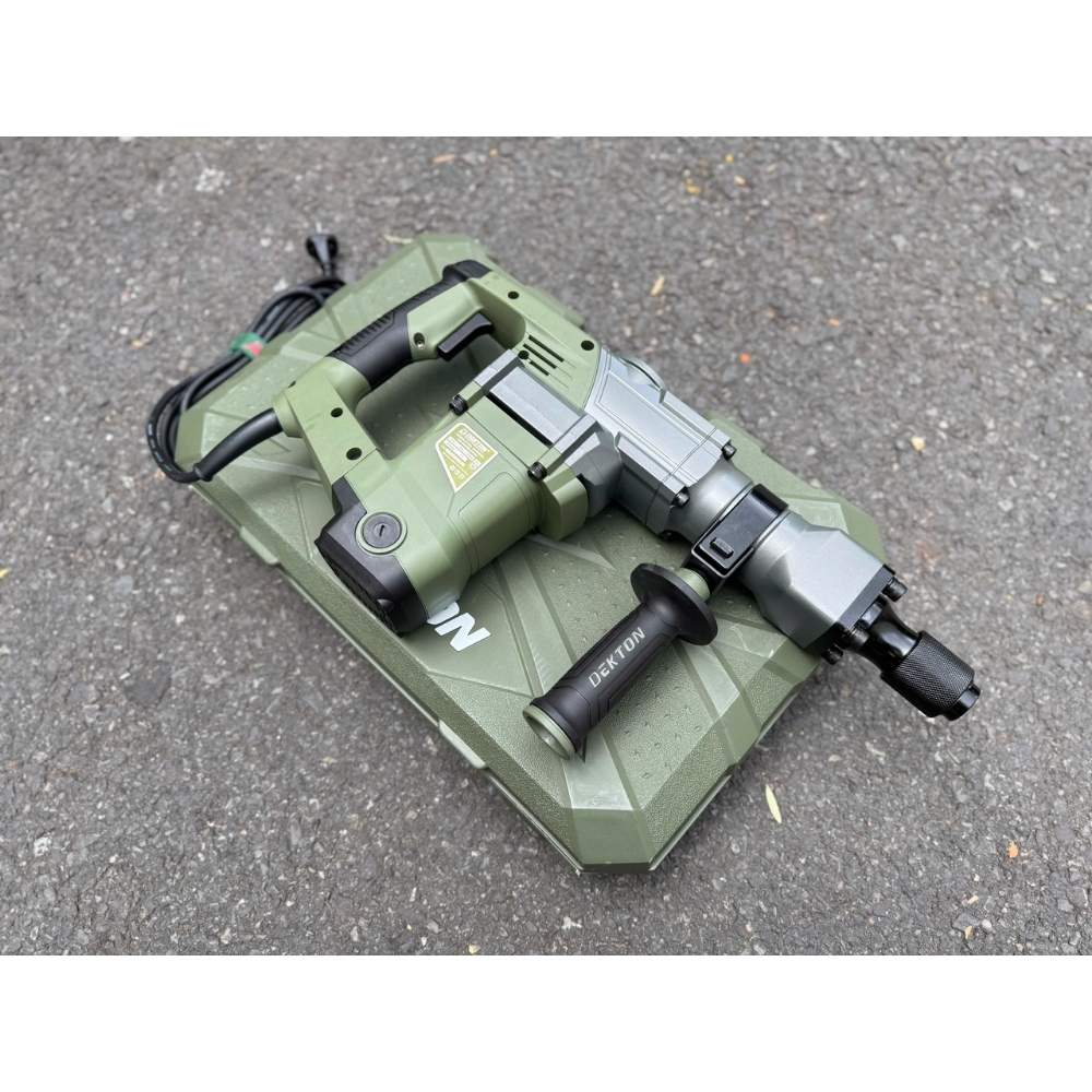 Máy đục bê tông 1600W Dekton DK-DH3901XPRO 2 DK-DH3901XPRO-2