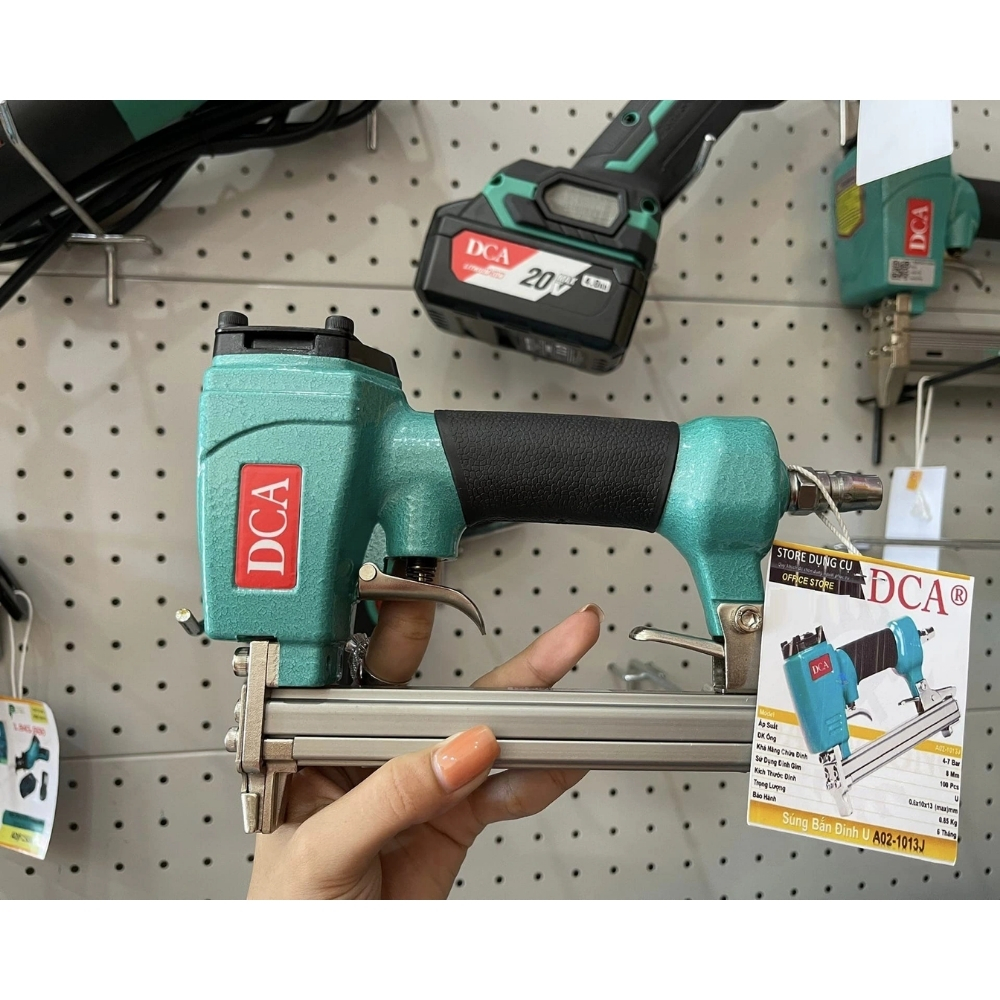 Súng bắn đinh chữ U dùng khí nén DCA A02-1013J 3 A02-1013J-3
