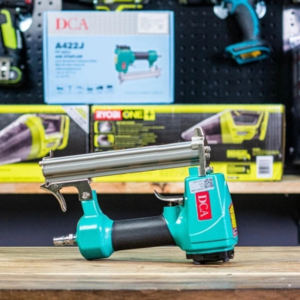 Súng bắn đinh U dùng khí nén DCA A422J 2 A422J-2