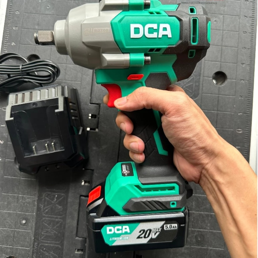 Máy siết bu lông dùng pin 20V 910Nm DCA ADPB698DM (2 pin & sạc) 3 ADPB698DM-3