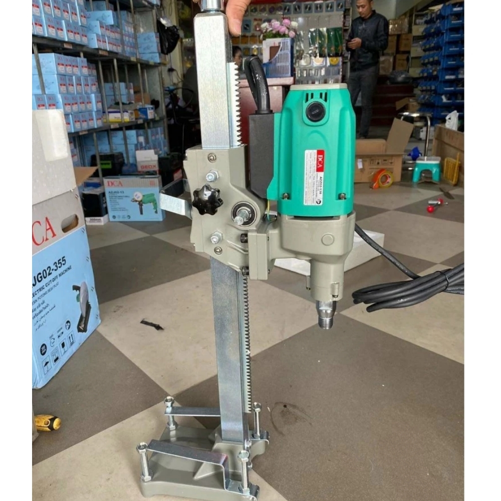 Máy khoan đá 130mm 1800W DCA AZZ02-130 2 AZZ02-130-2