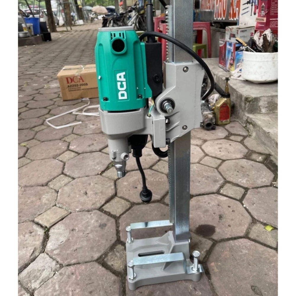 Máy khoan đá 130mm 1800W DCA AZZ02-130 3 AZZ02-130-3