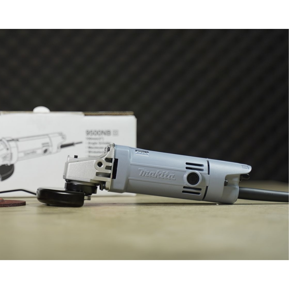 Máy mài góc 570W 100mm Makita 9500NB (công tắc đuôi) 2 9500NB-2