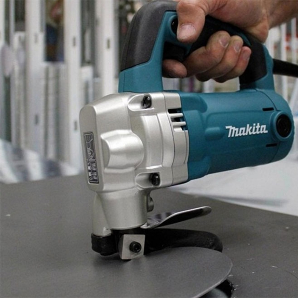 Máy cắt kim loại 710W 3.2mm Makita JS3201 2 JS3201-2