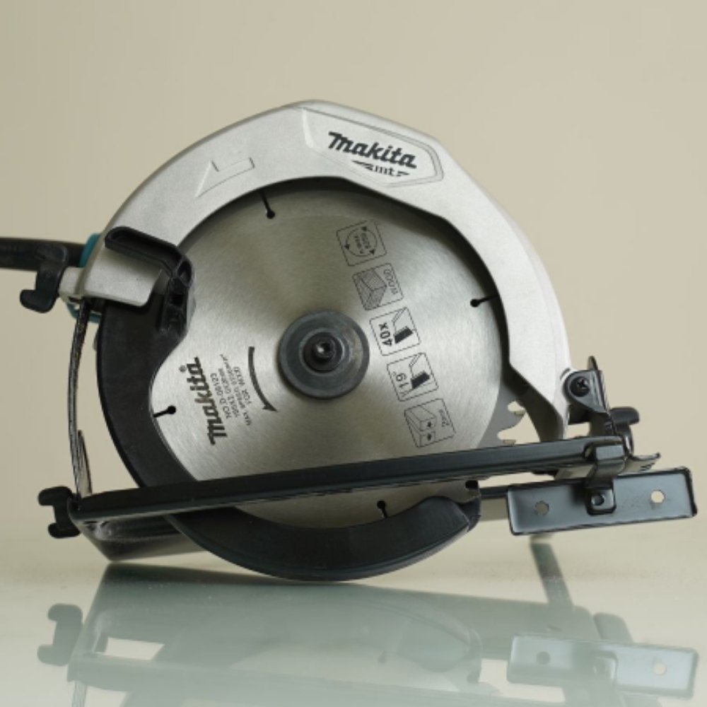 Máy cưa đĩa 1050W 185mm Makita M5801B 2 M5801B-2