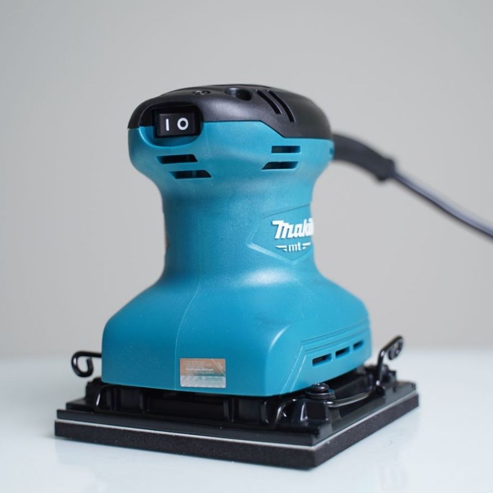 Máy chà nhám rung 180W Makita M9200B 3 M9200B-3