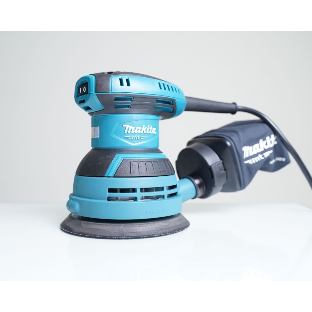 Máy chà nhám quỹ đạo tròn 240W Makita M9204B 2 M9204BM9204B-2