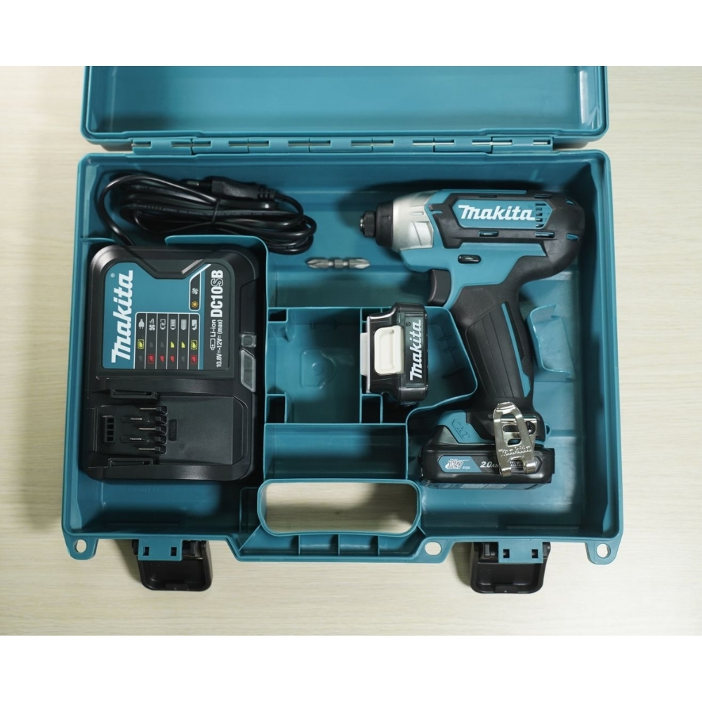 Máy bắt vít dùng pin 12V Max Makita TD110DSAE 3 TD110DSAE-3