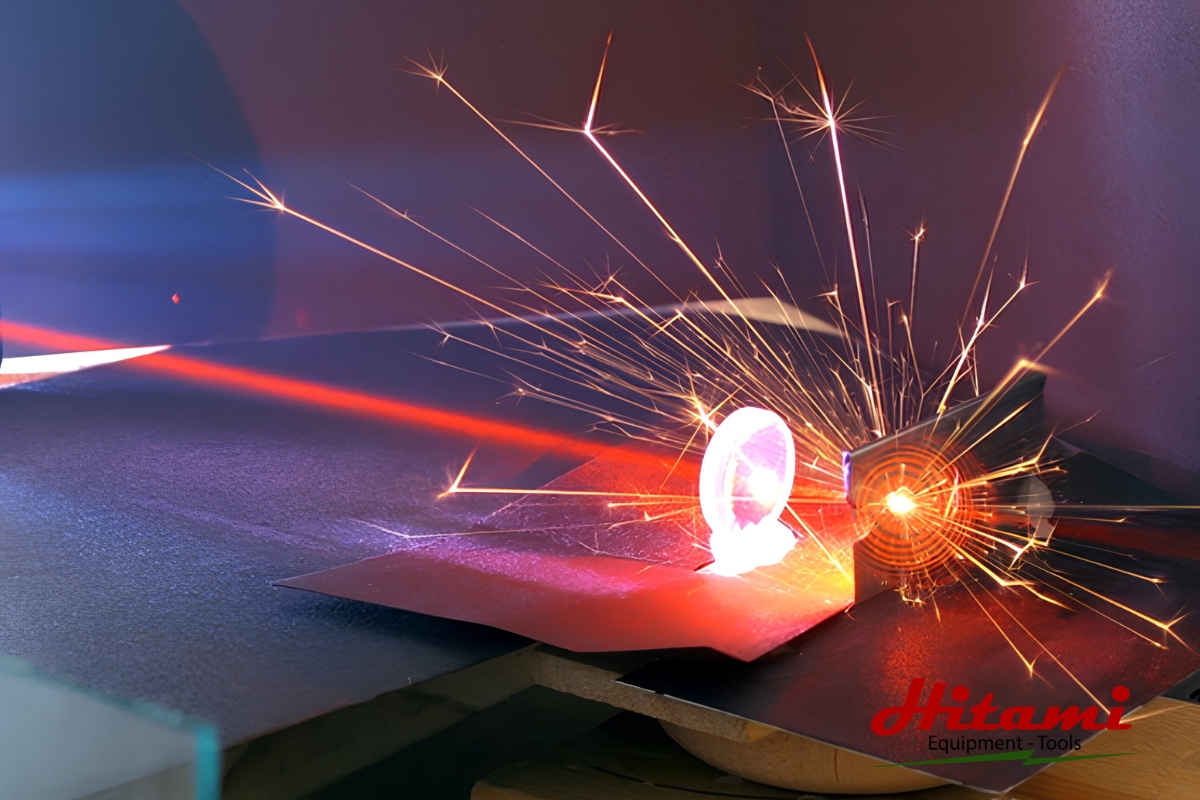 Máy hàn Laser là gì và hoạt động như thế nào? 3 Nguyên lý hội tụ tia Laser