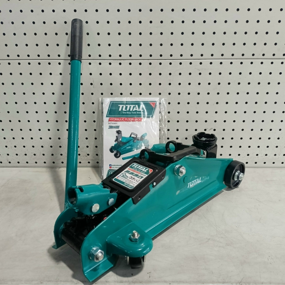 Con đội cá sấu 3 tấn Total THT10832 2 THT10832-2