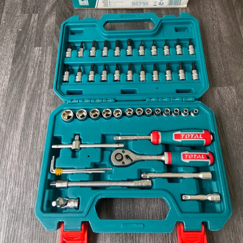 Bộ 46 đầu tuýp 1/4 inch và cần siết Total THT141462 2 THT141462-2
