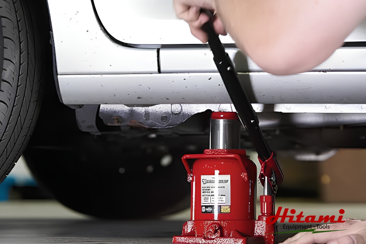 Cách sử dụng kích thủy lực đúng kỹ thuật với 5 bước 2 Cách sử dụng kích thủy lực - Thực hiện nâng kích
