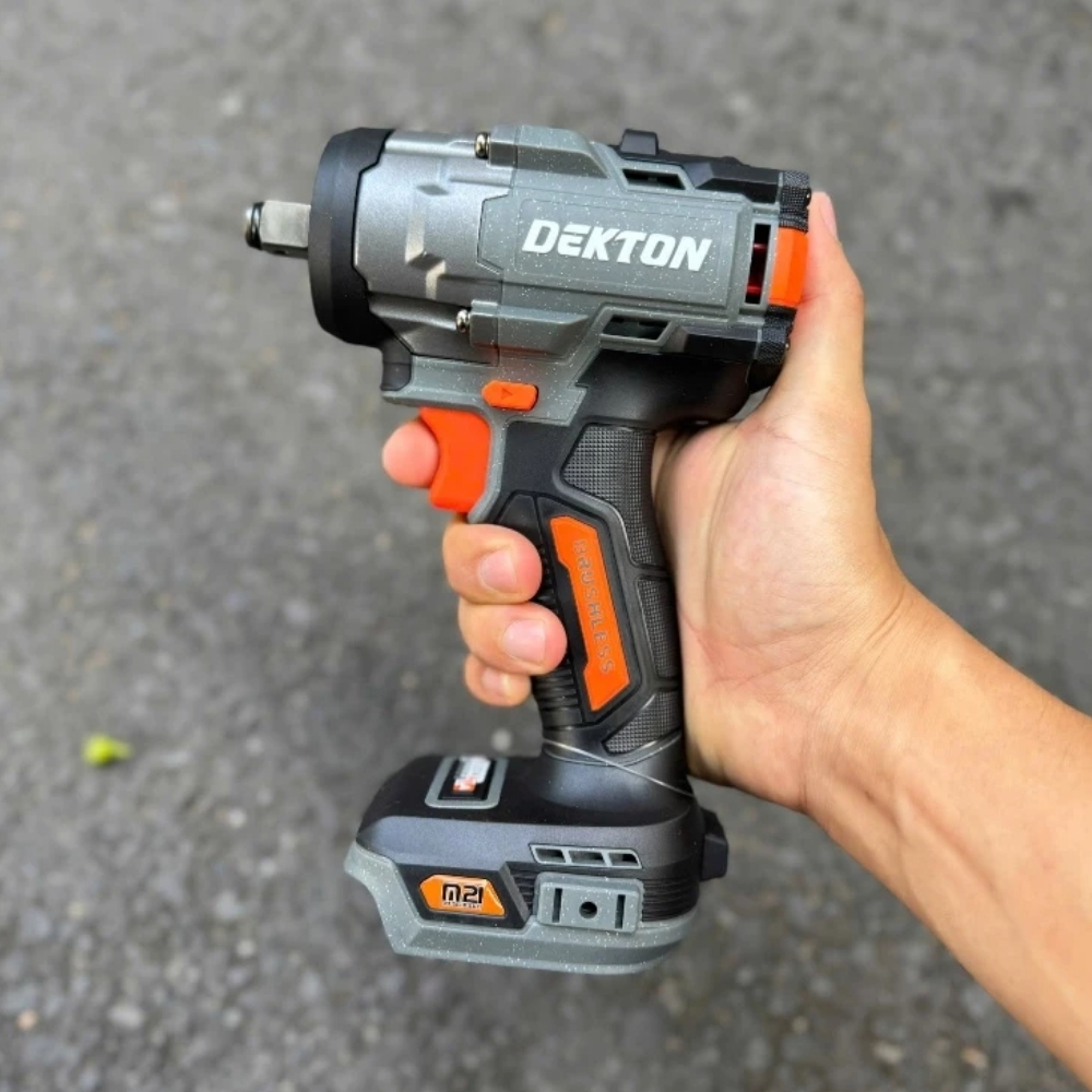 Máy siết bulong dùng pin 21V-555Nm Dekton M21-IW555PLUS 4 M21-IW555PLUS-mauxam-3