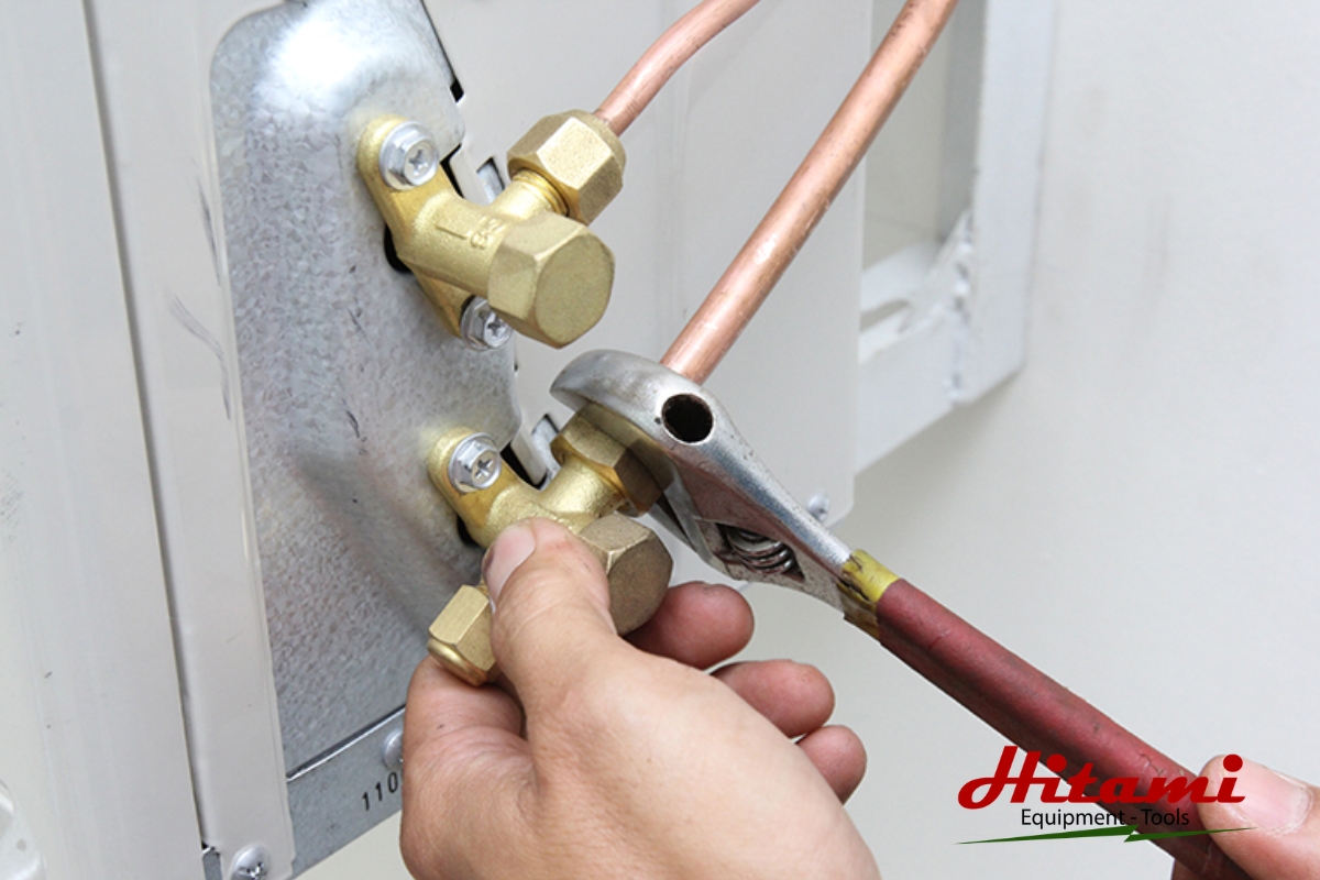 Những nguyên nhân khiến máy lạnh bị xì gas và cách khắc phục 4 Các đầu nối bị lỏng